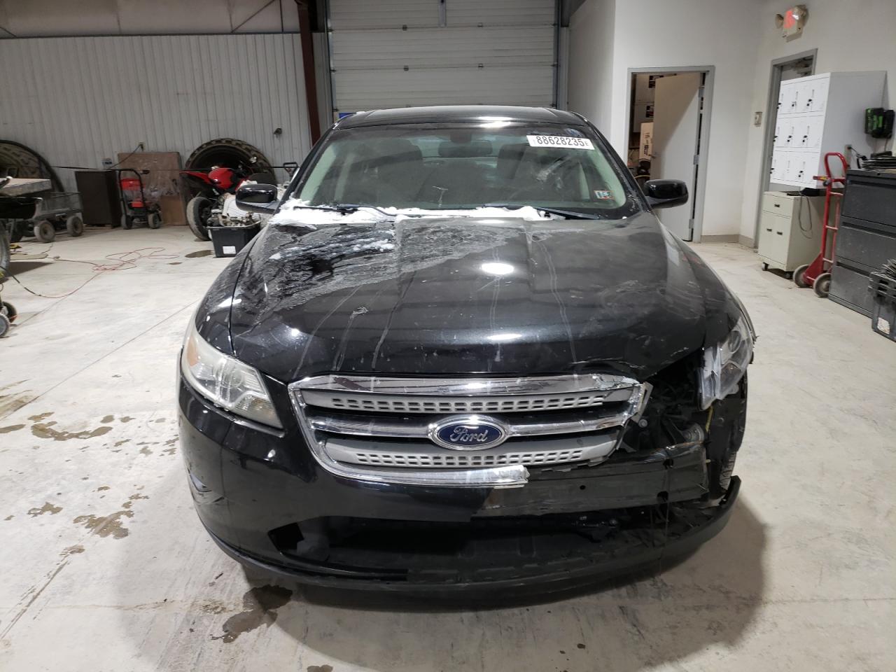 2011 Ford Taurus - Image 5