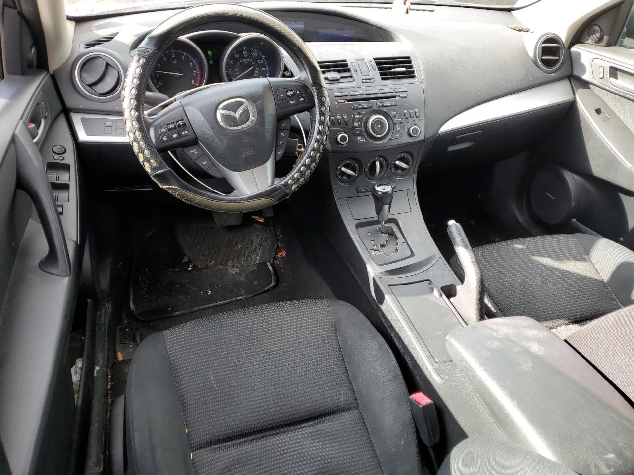 2012 Mazda 3 - Image 8