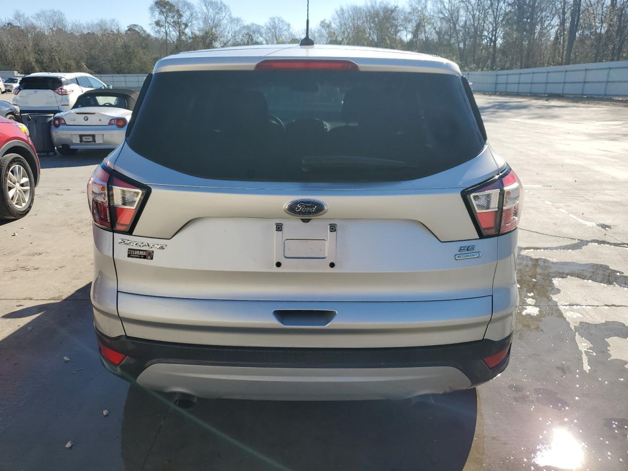 2017 Ford Escape - Image 6