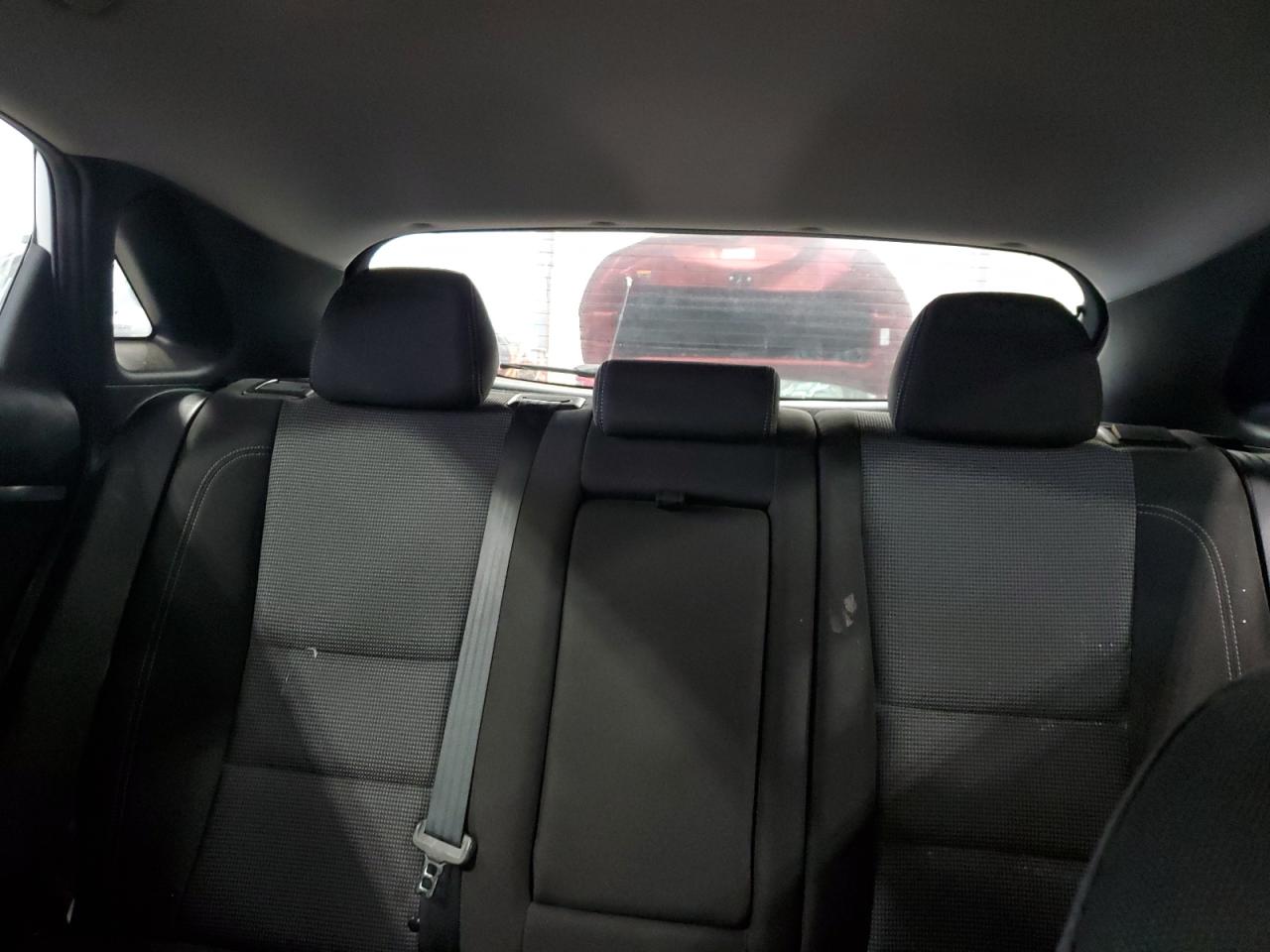 2017 Hyundai Elantra - Image 10