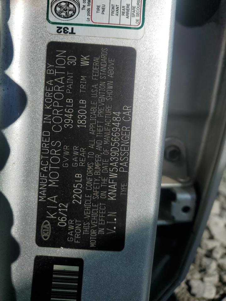 2013 Kia Forte - Image 12