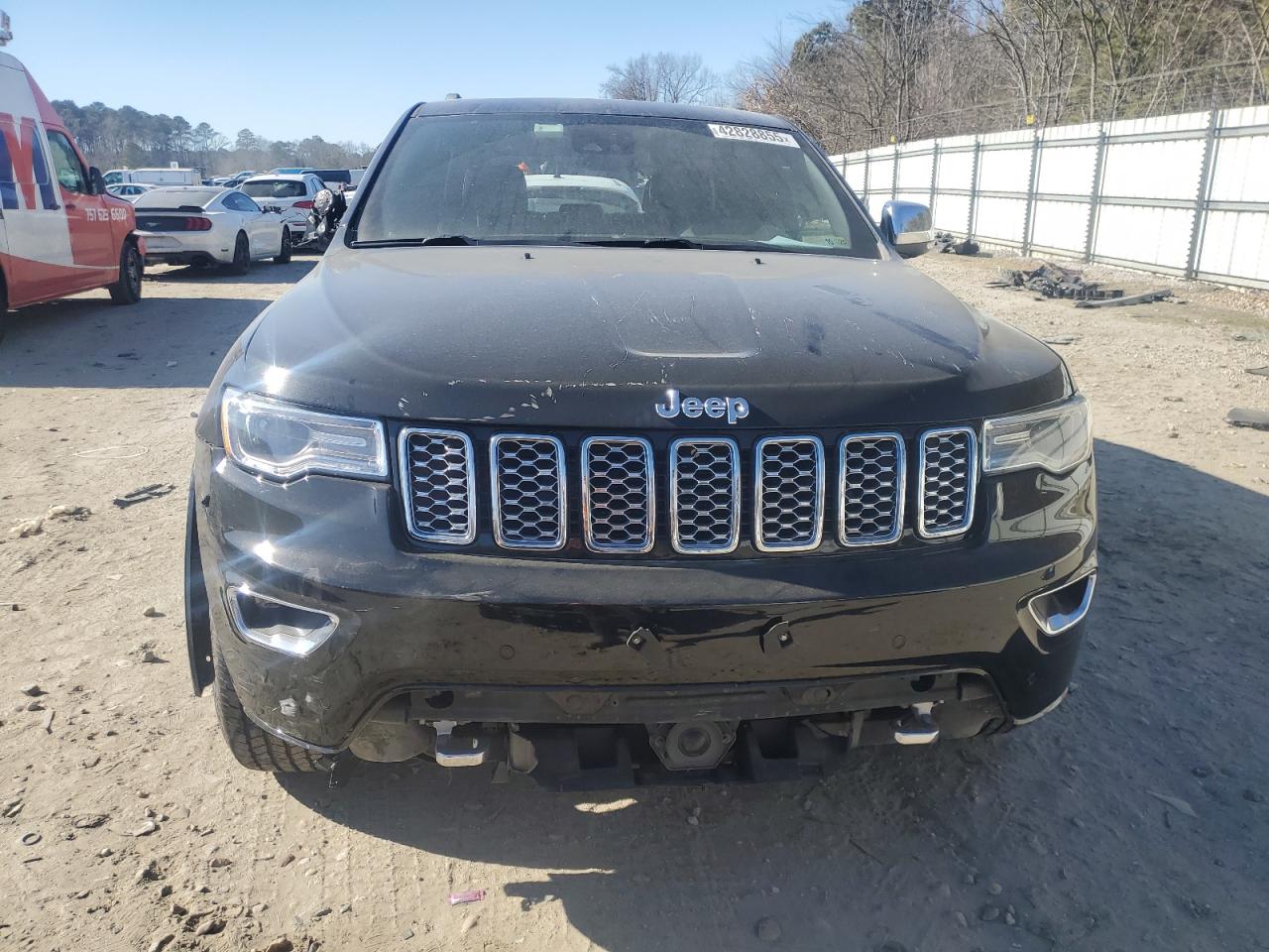 2018 Jeep Grand Cherokee - Image 5