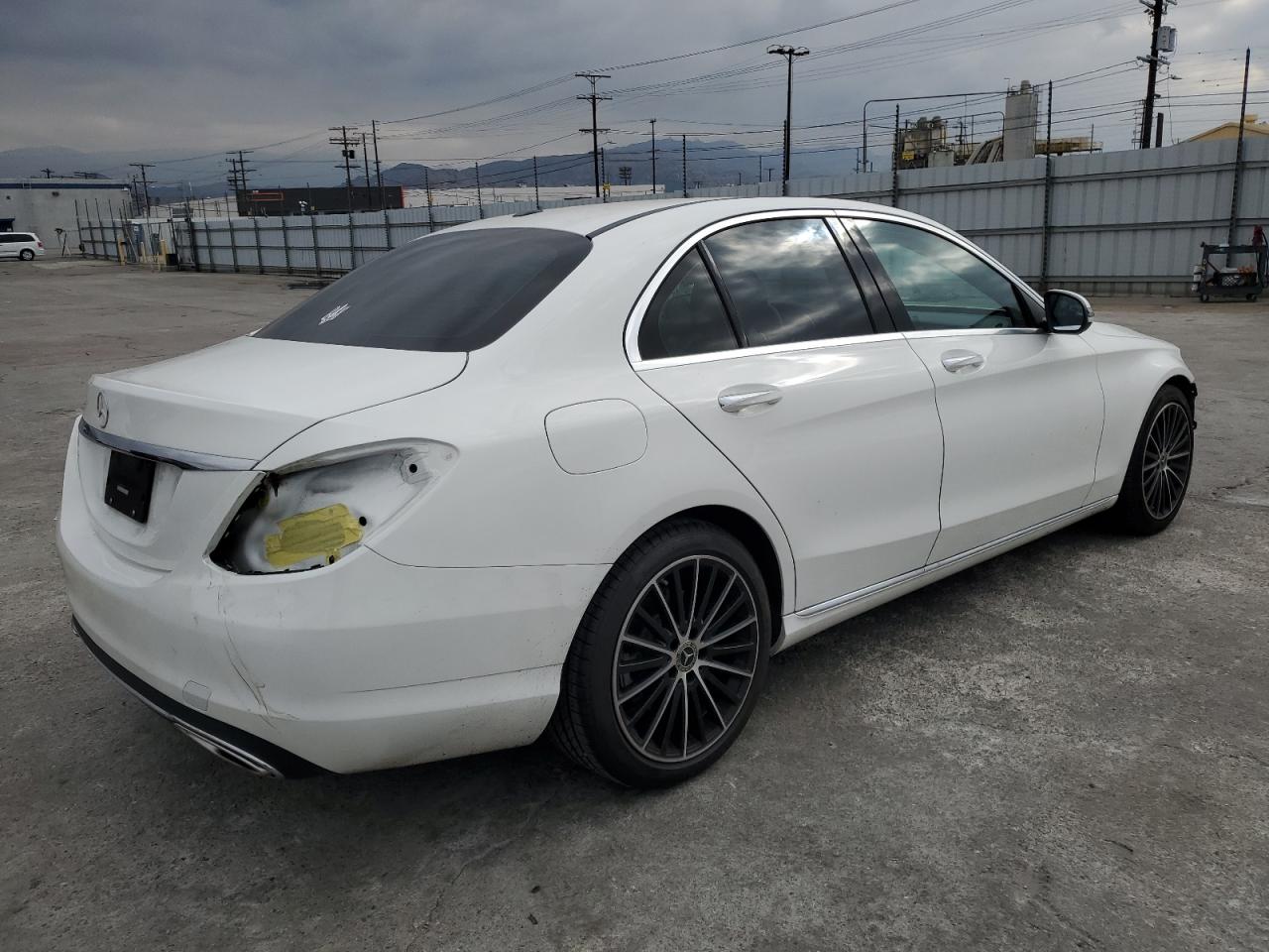 2021 Mercedes-Benz C-klasse - Image 3