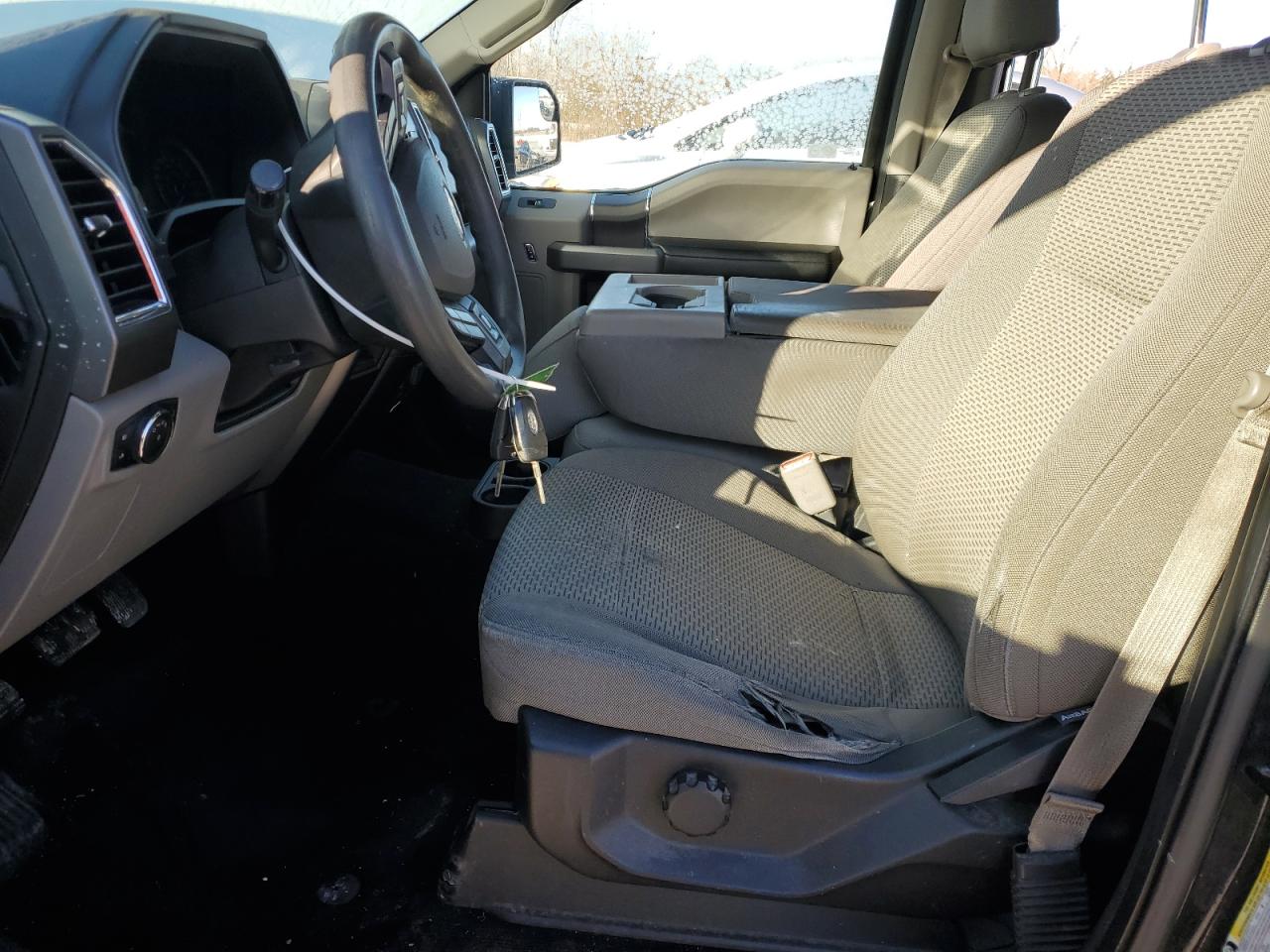 2015 Ford F-150 - Image 7