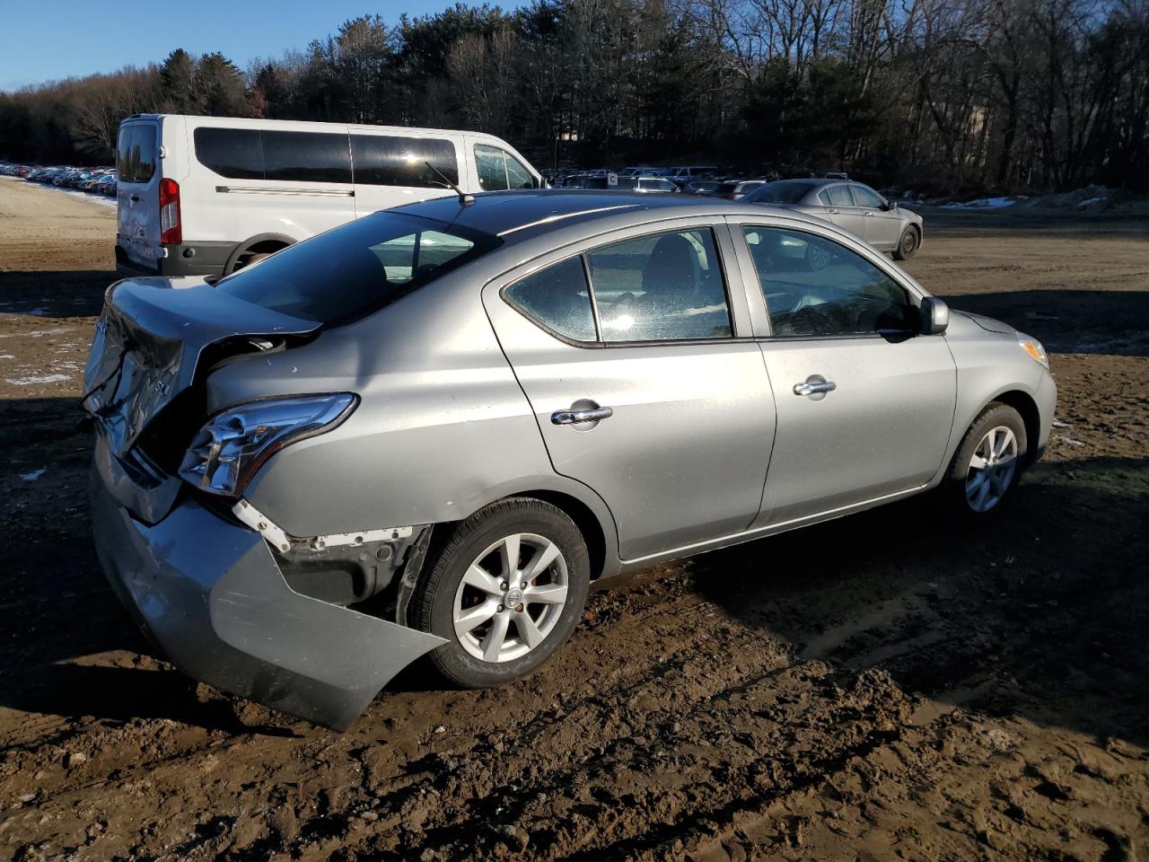 2012 Nissan Versa - Image 3