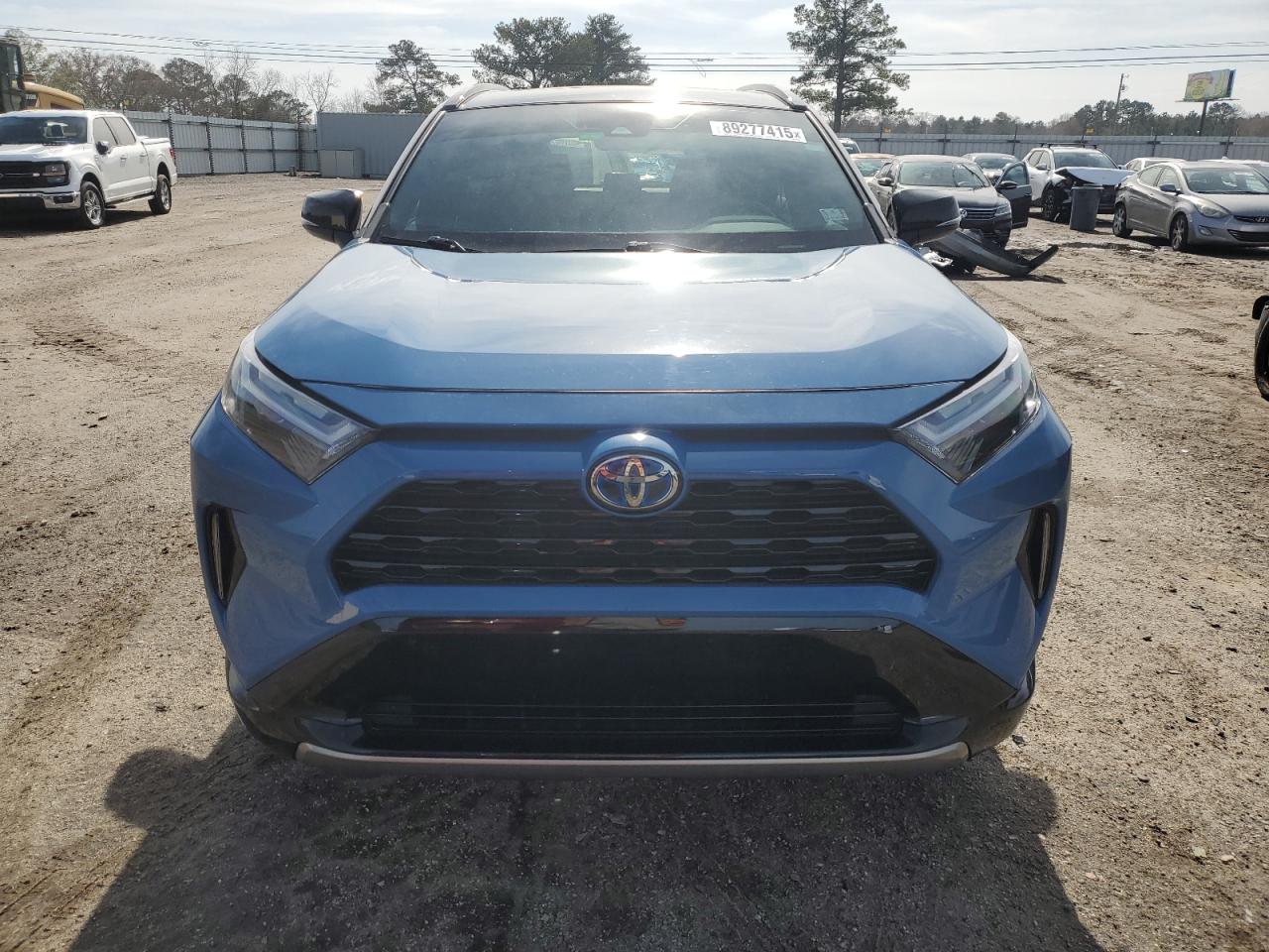 2022 Toyota RAV 4 - Image 5