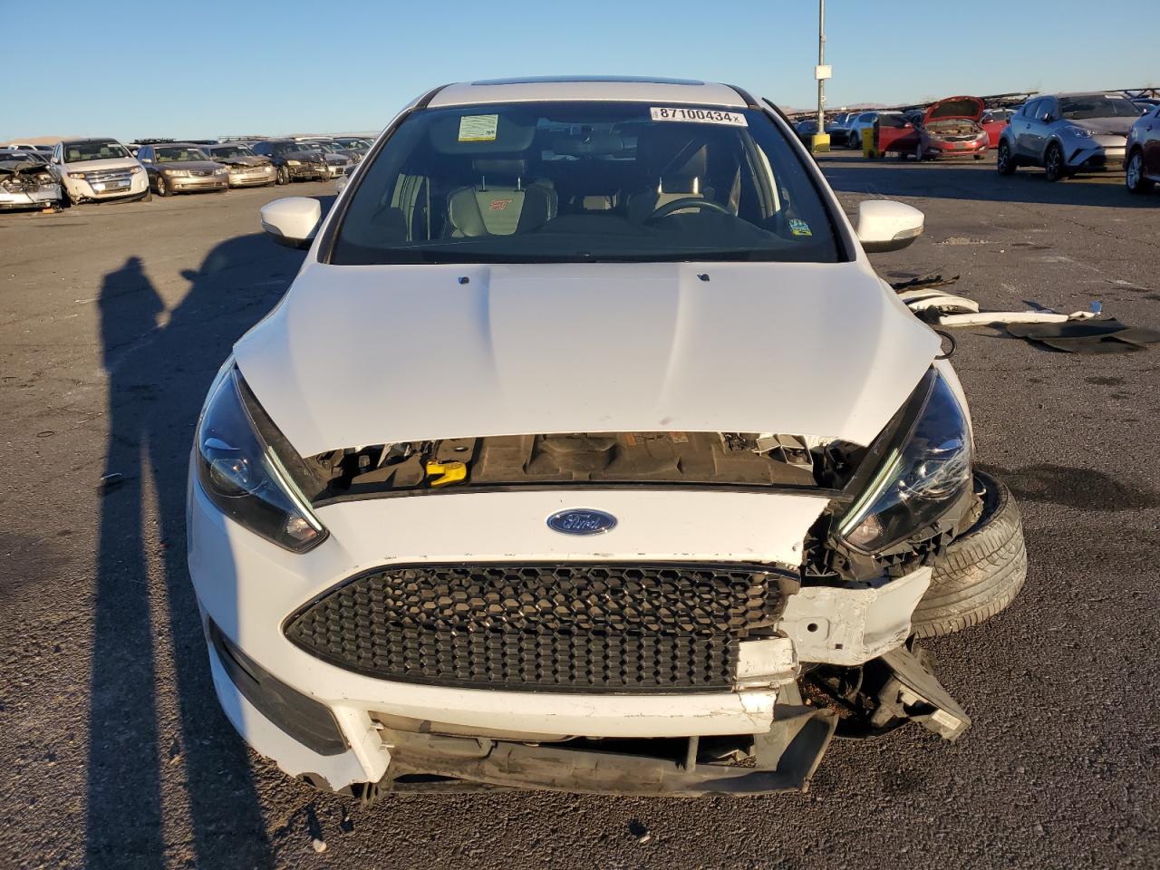 VIN 1FADP3L90JL287760 2018 FORD FOCUS no.5