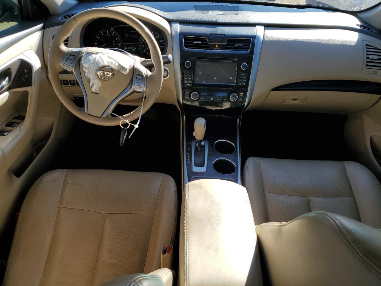 2015 Nissan Altima - Image 8