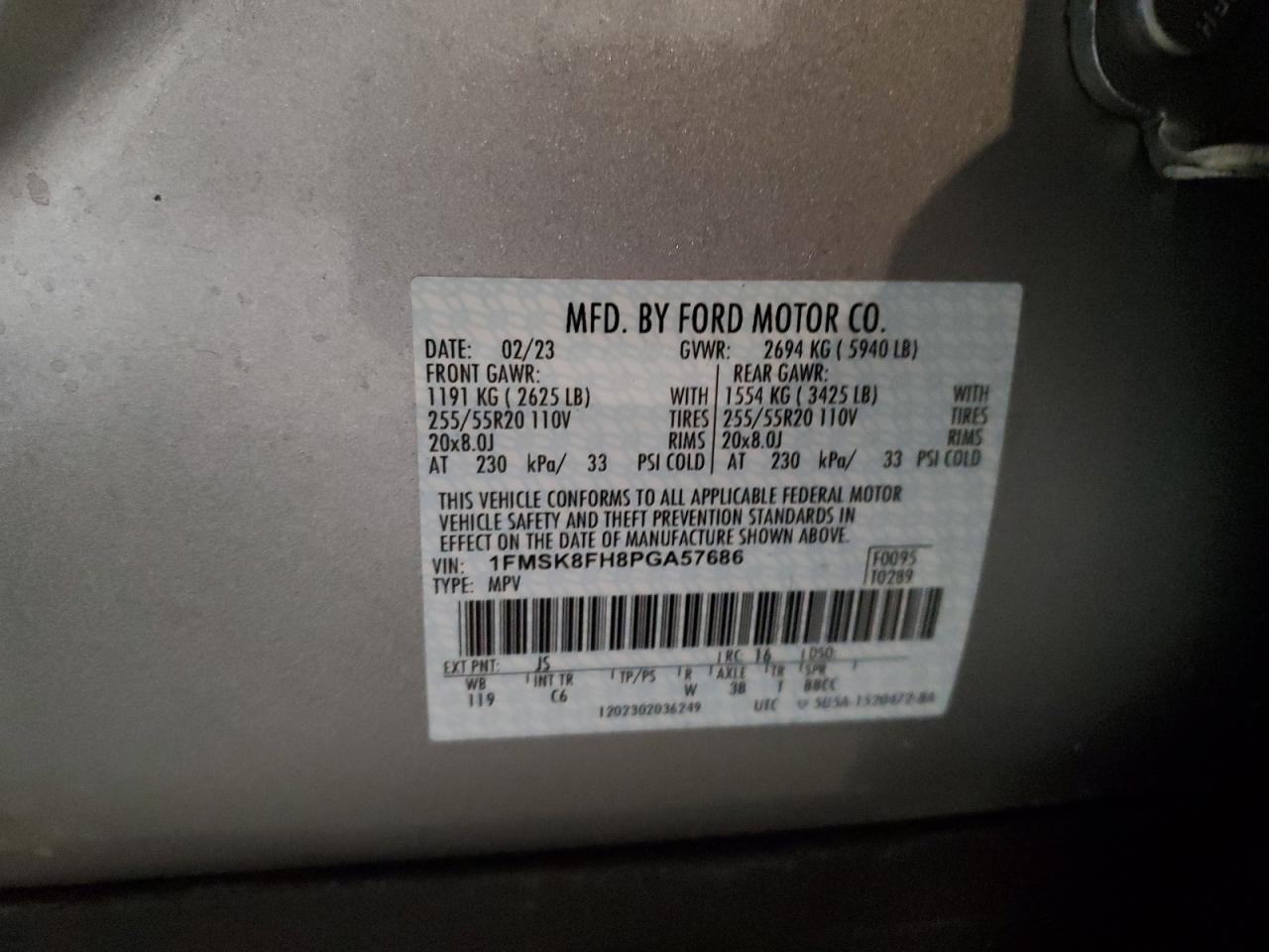 2023 Ford Explorer - Image 15