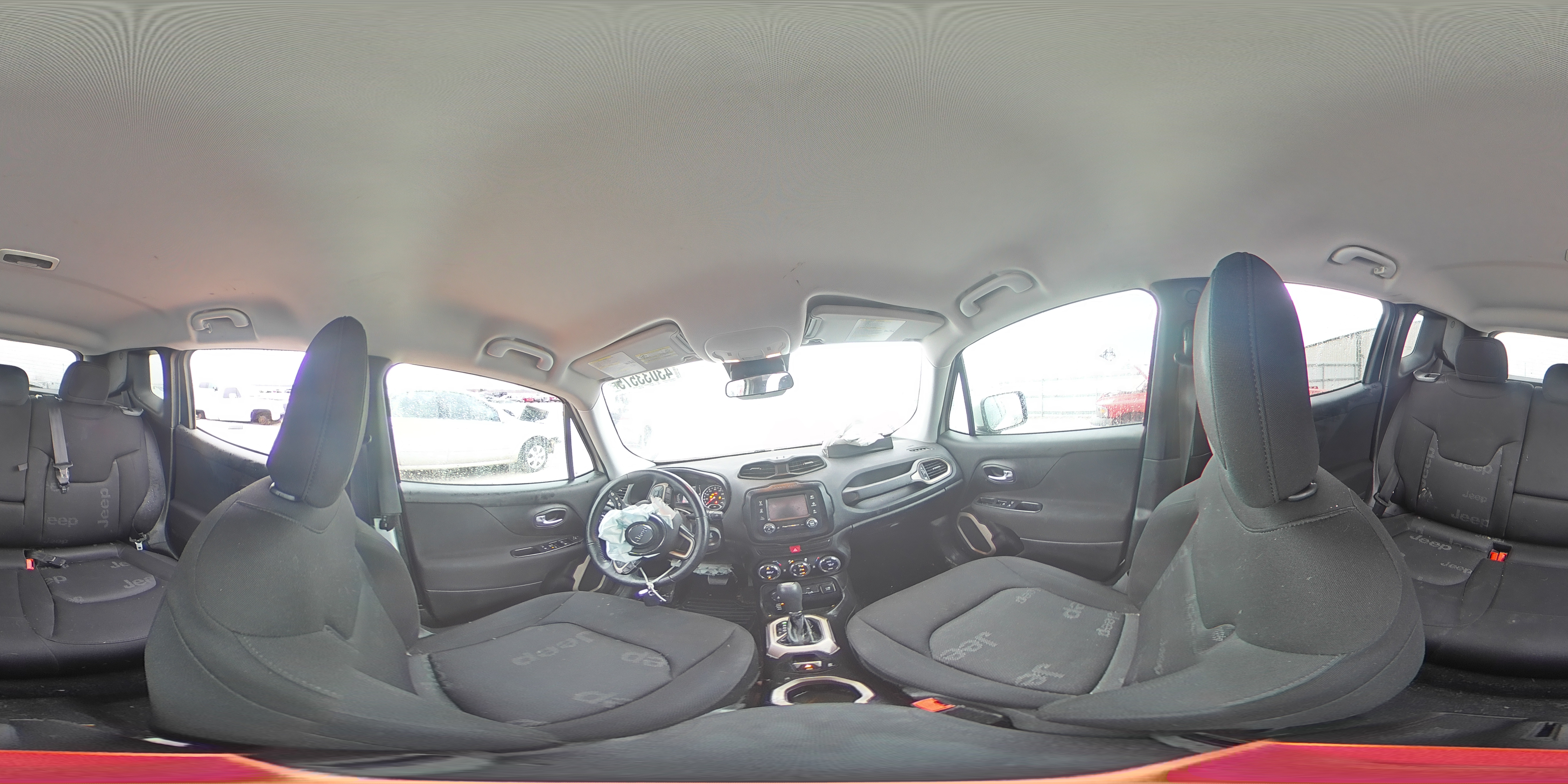 2015 Jeep Renegade - Image 14