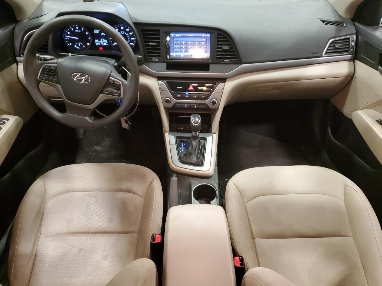 2017 Hyundai Elantra - Image 8