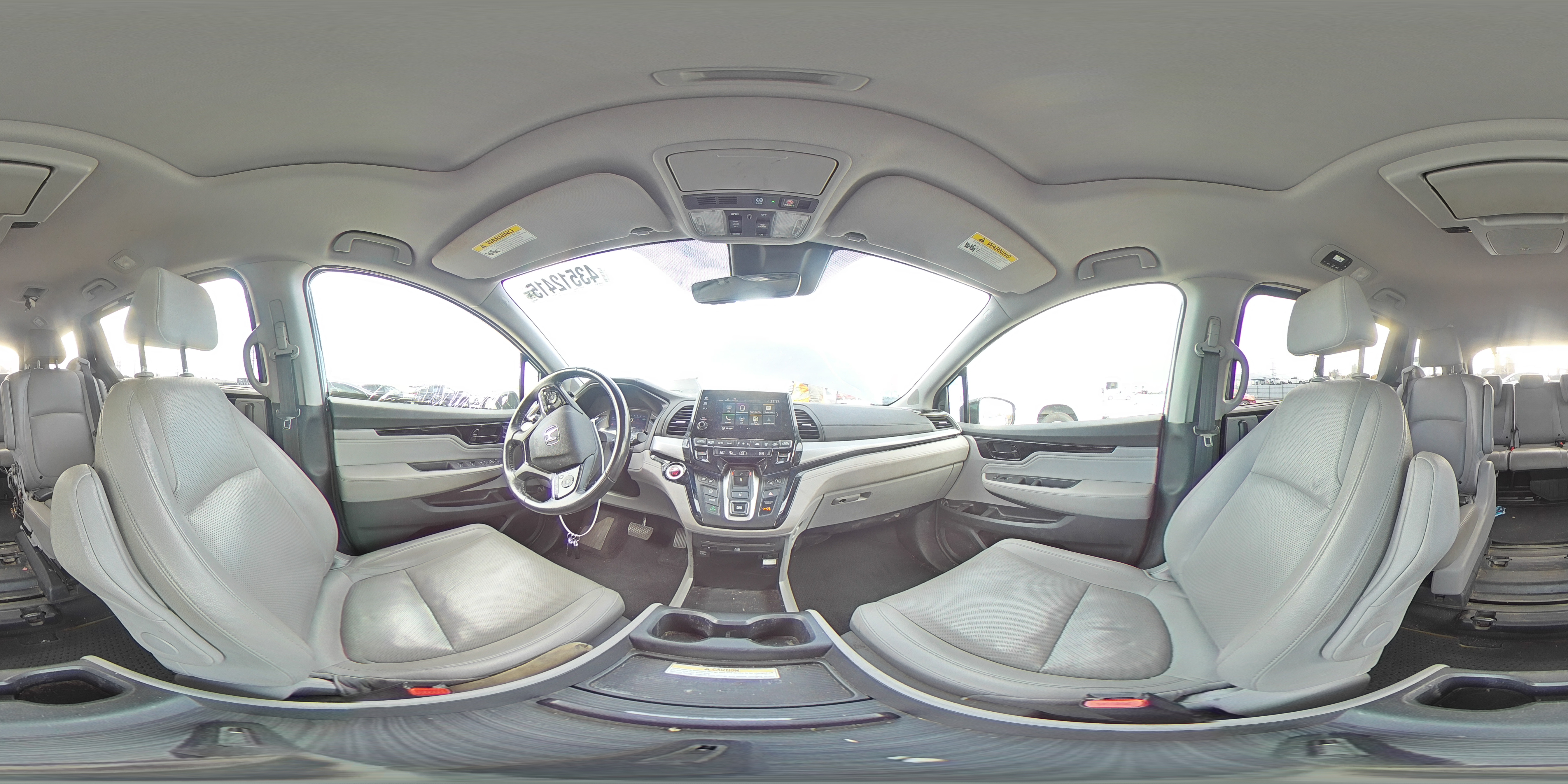 2018 Honda Odyssey - Image 13