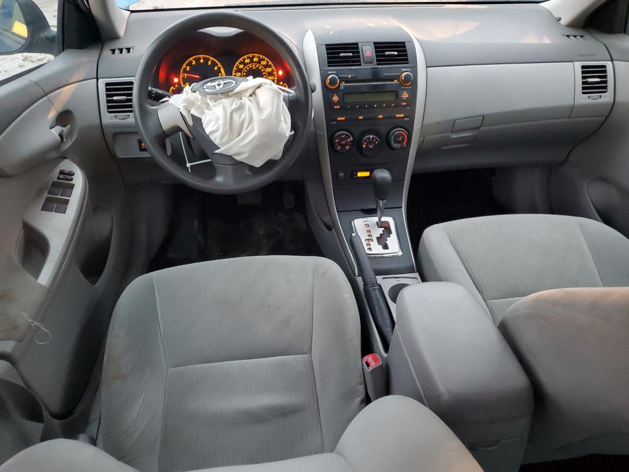 2010 Toyota Corolla - Image 8