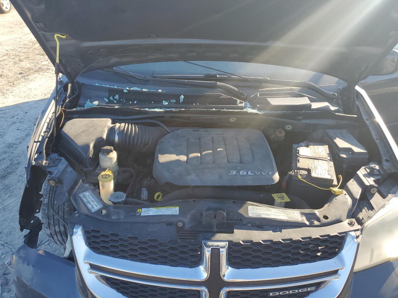 2012 Dodge Caravan - Image 12