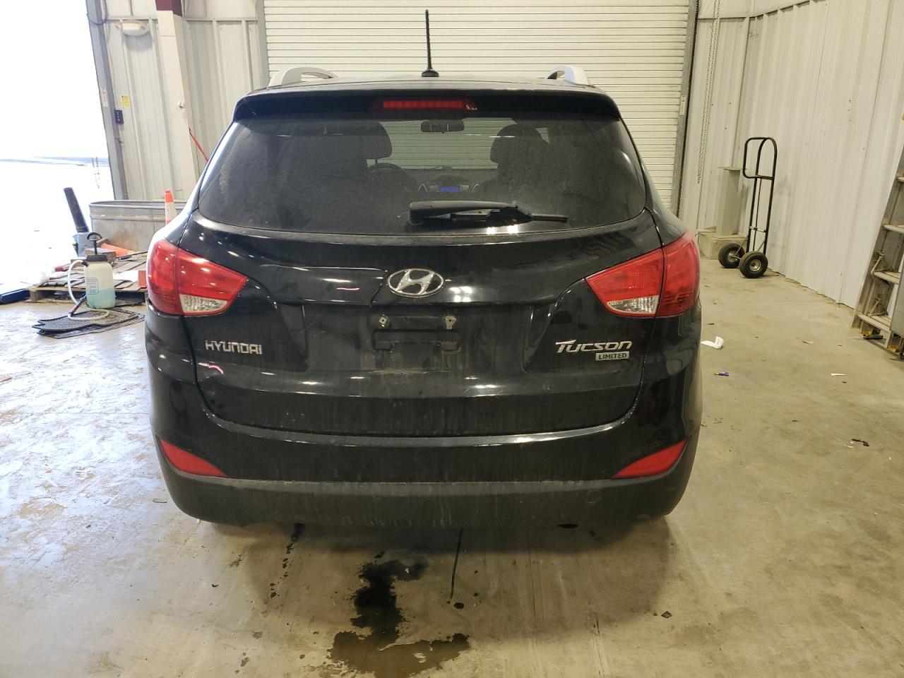 2010 Hyundai Tucson - Image 6