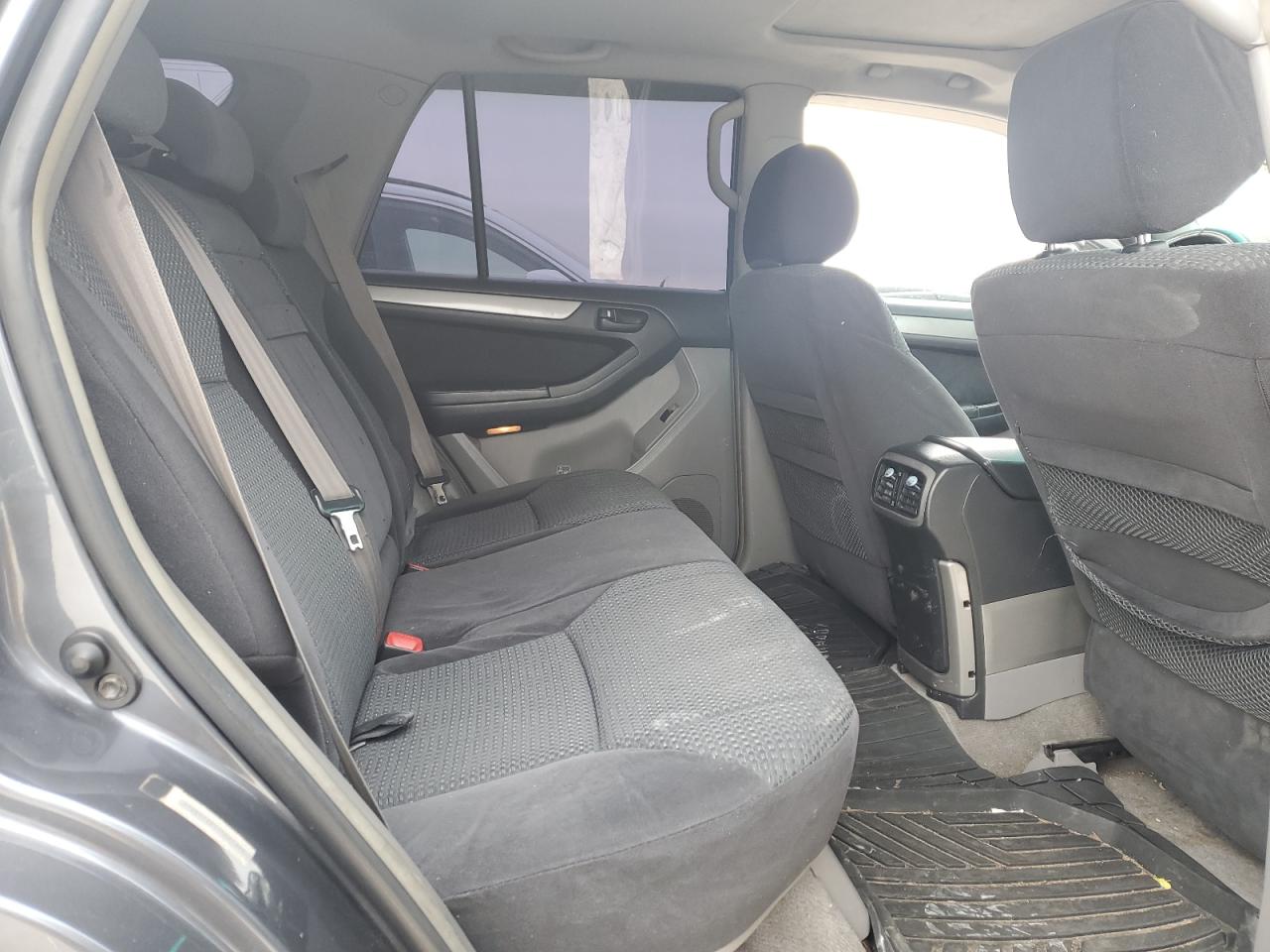 2003 Toyota 4Runner - Image 11