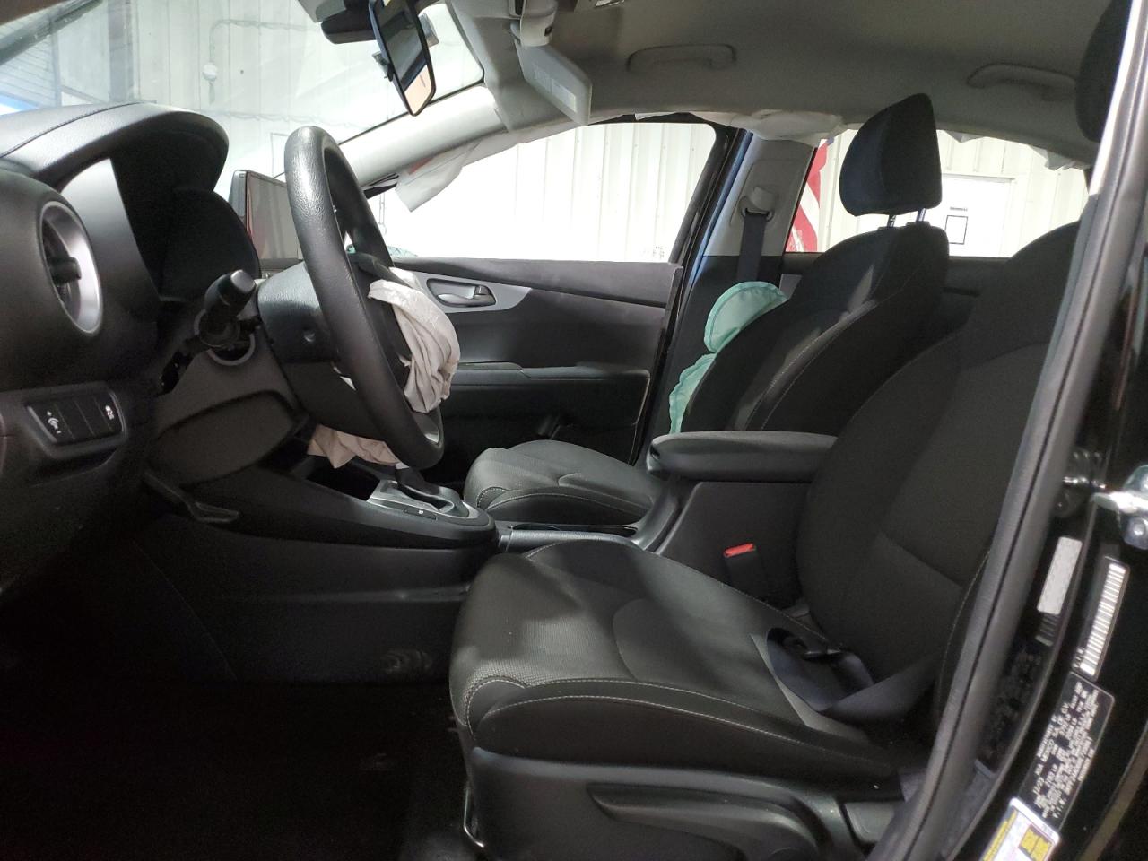 2024 Kia Forte - Image 7