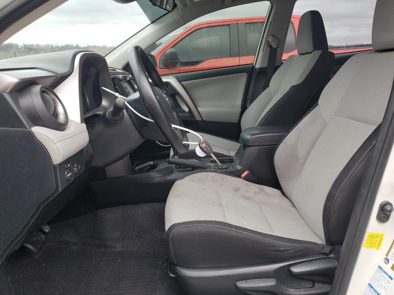 2017 Toyota RAV 4 - Image 7