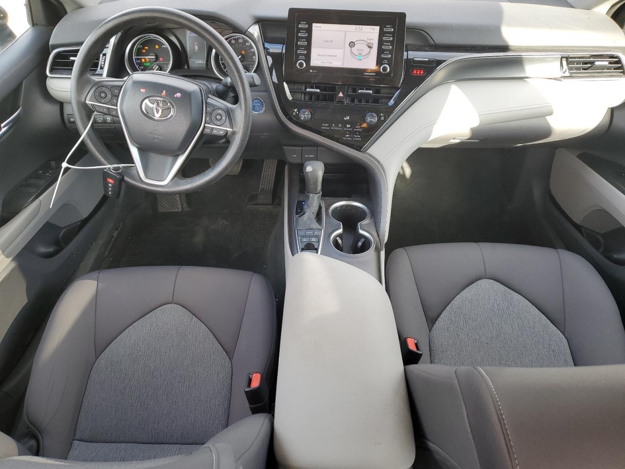 2022 Toyota Camry - Image 8