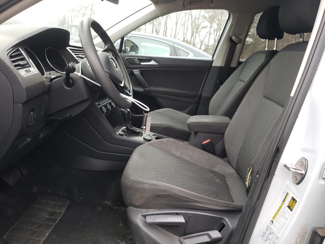 2018 Volkswagen Tiguan - Image 7