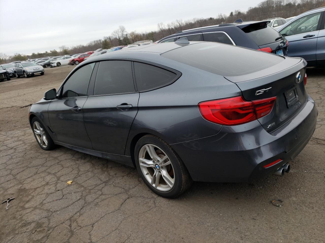 WBA8Z9C5XHG452929 2017 BMW 3 SERIES - Image 2