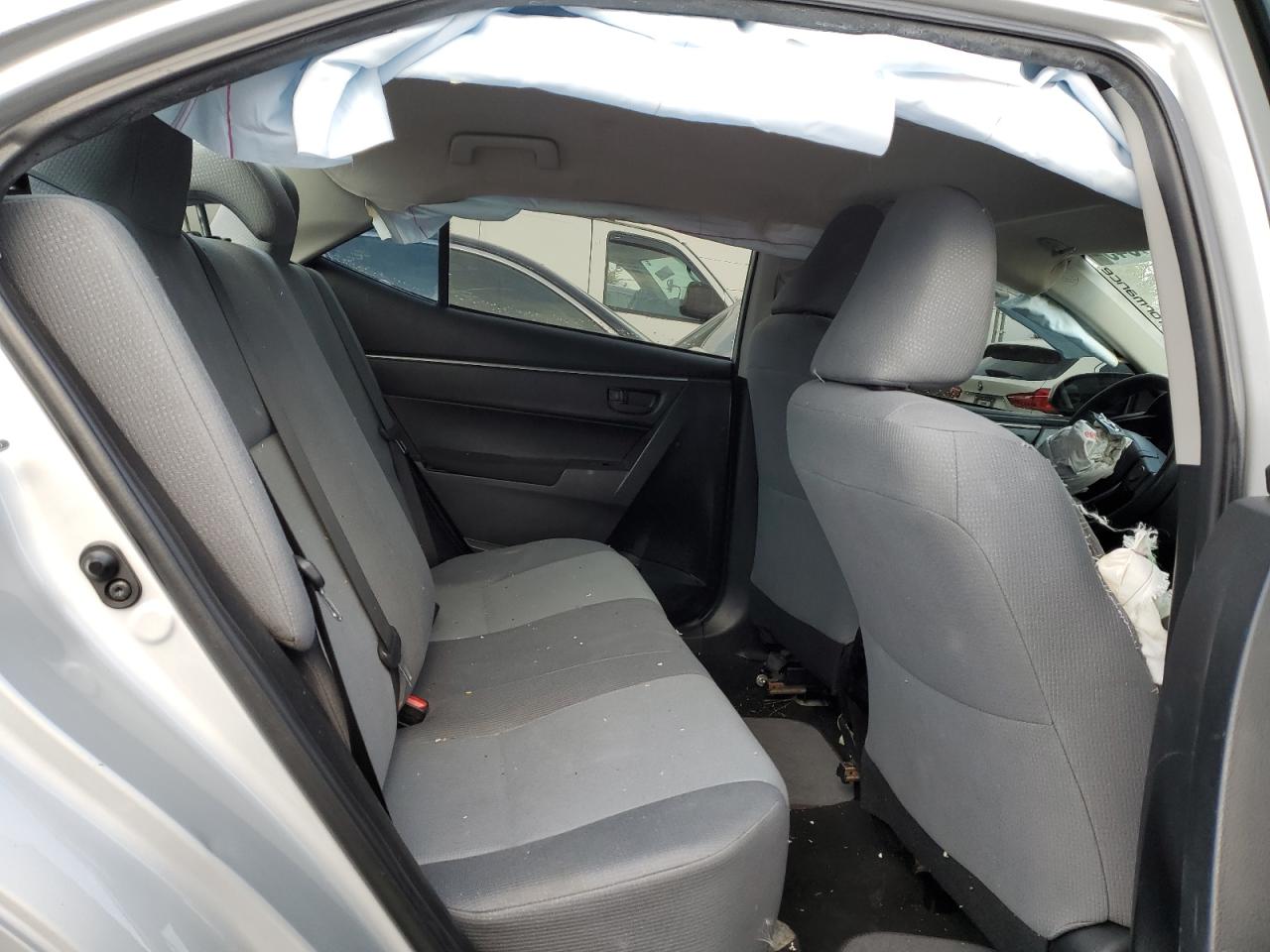 2015 Toyota Corolla - Image 10