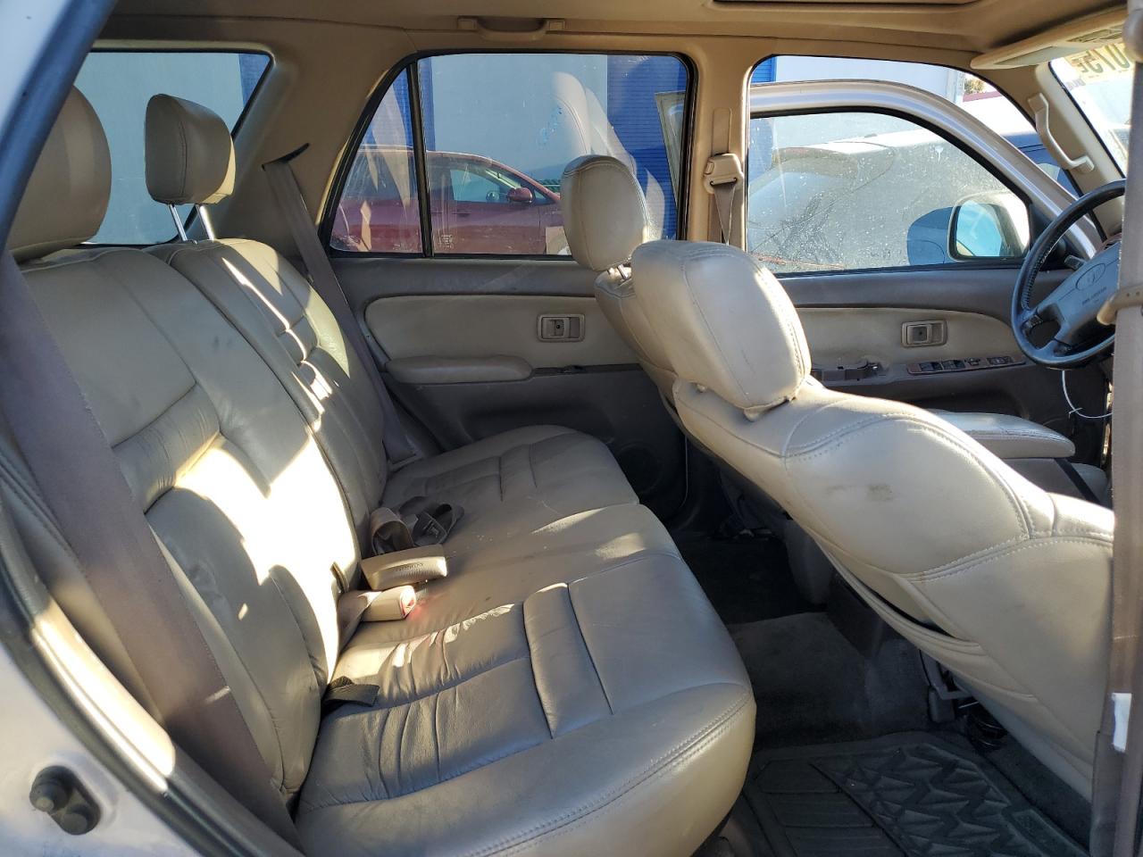 2000 Toyota 4Runner - Image 10