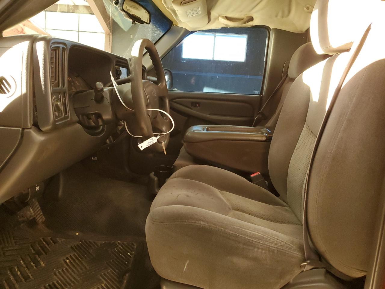 2006 Chevrolet Silverado - Image 7