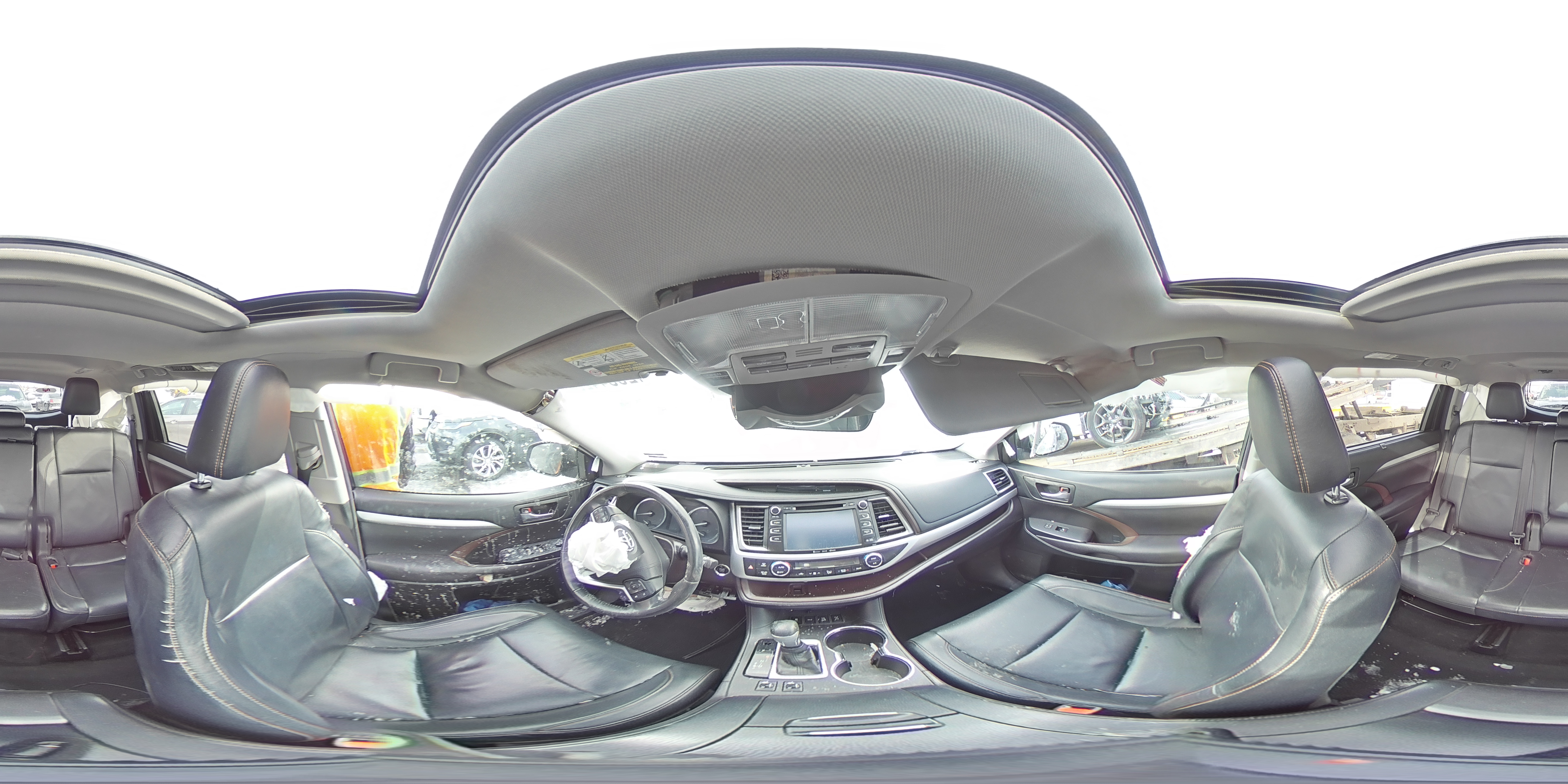 2017 Toyota Highlander - Image 14