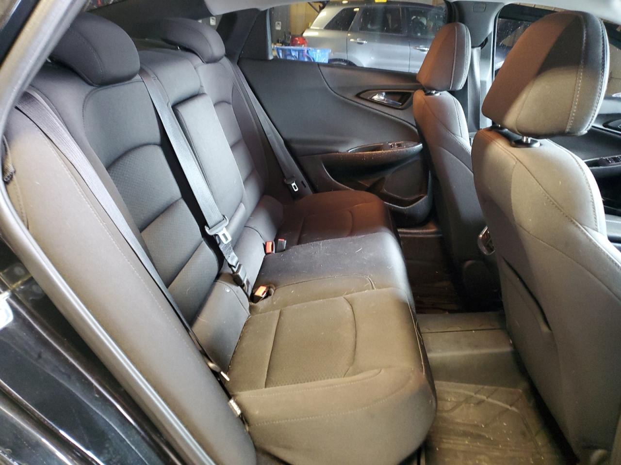 2018 Chevrolet Malibu - Image 10