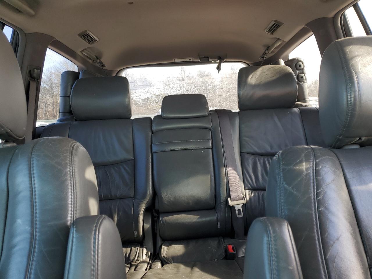 2003 Lexus GX - Image 10