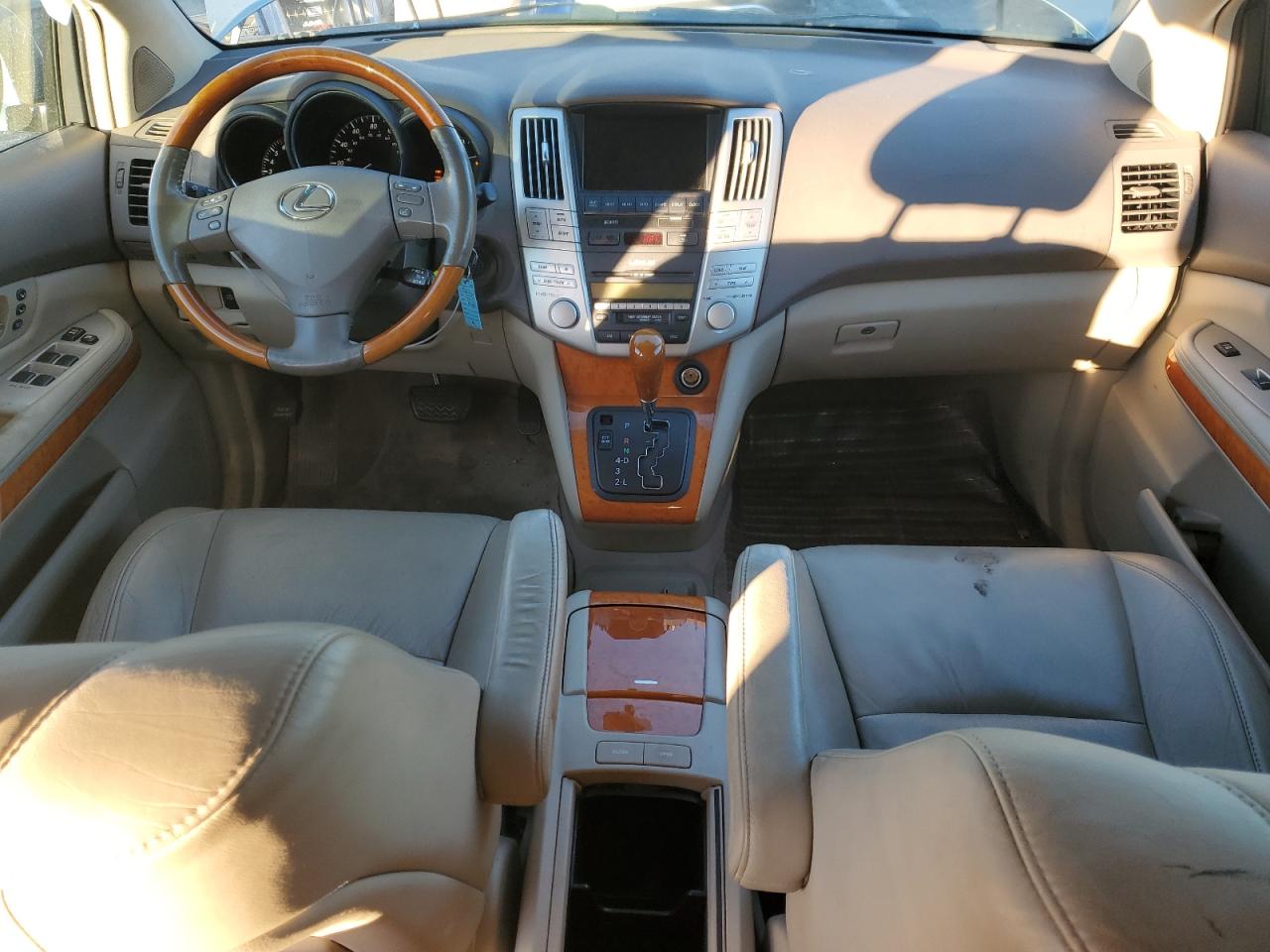 2005 Lexus RX - Image 8