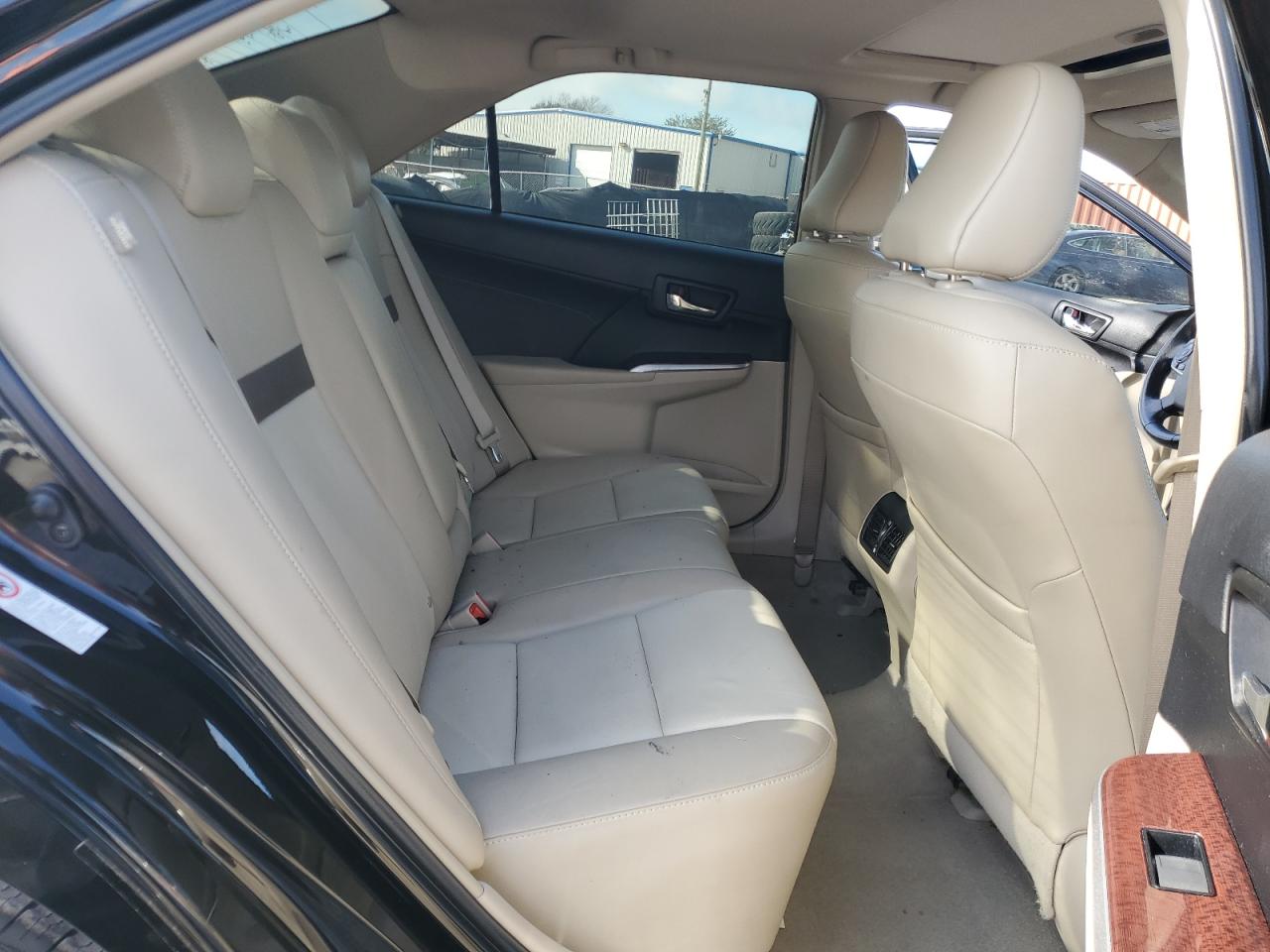 2014 Toyota Camry - Image 10