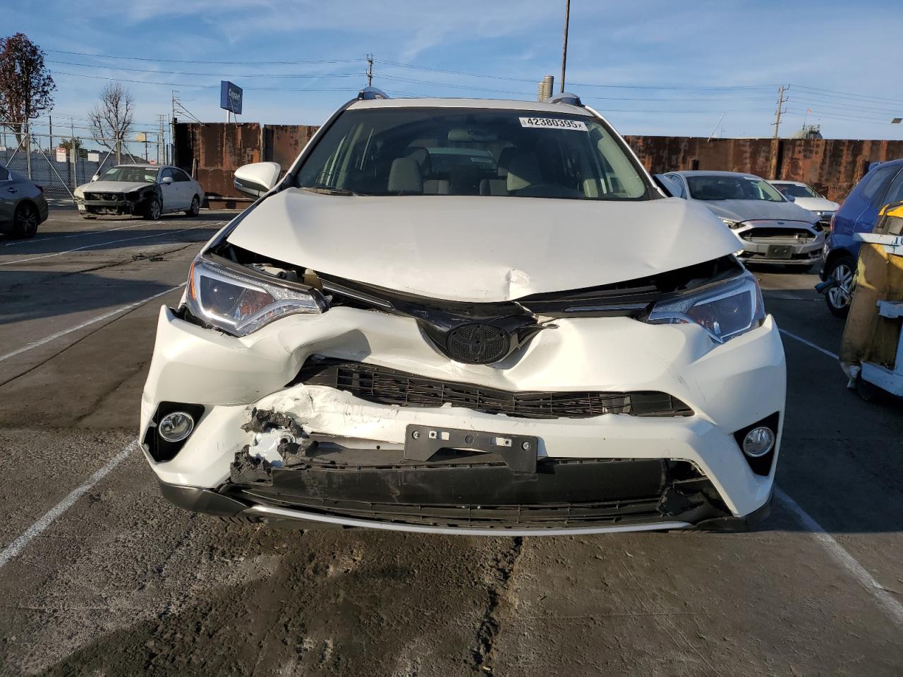 2016 Toyota RAV 4 - Image 5