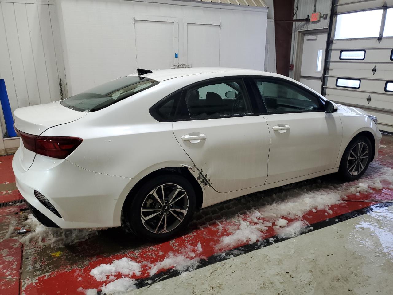 2023 Kia Forte - Image 3