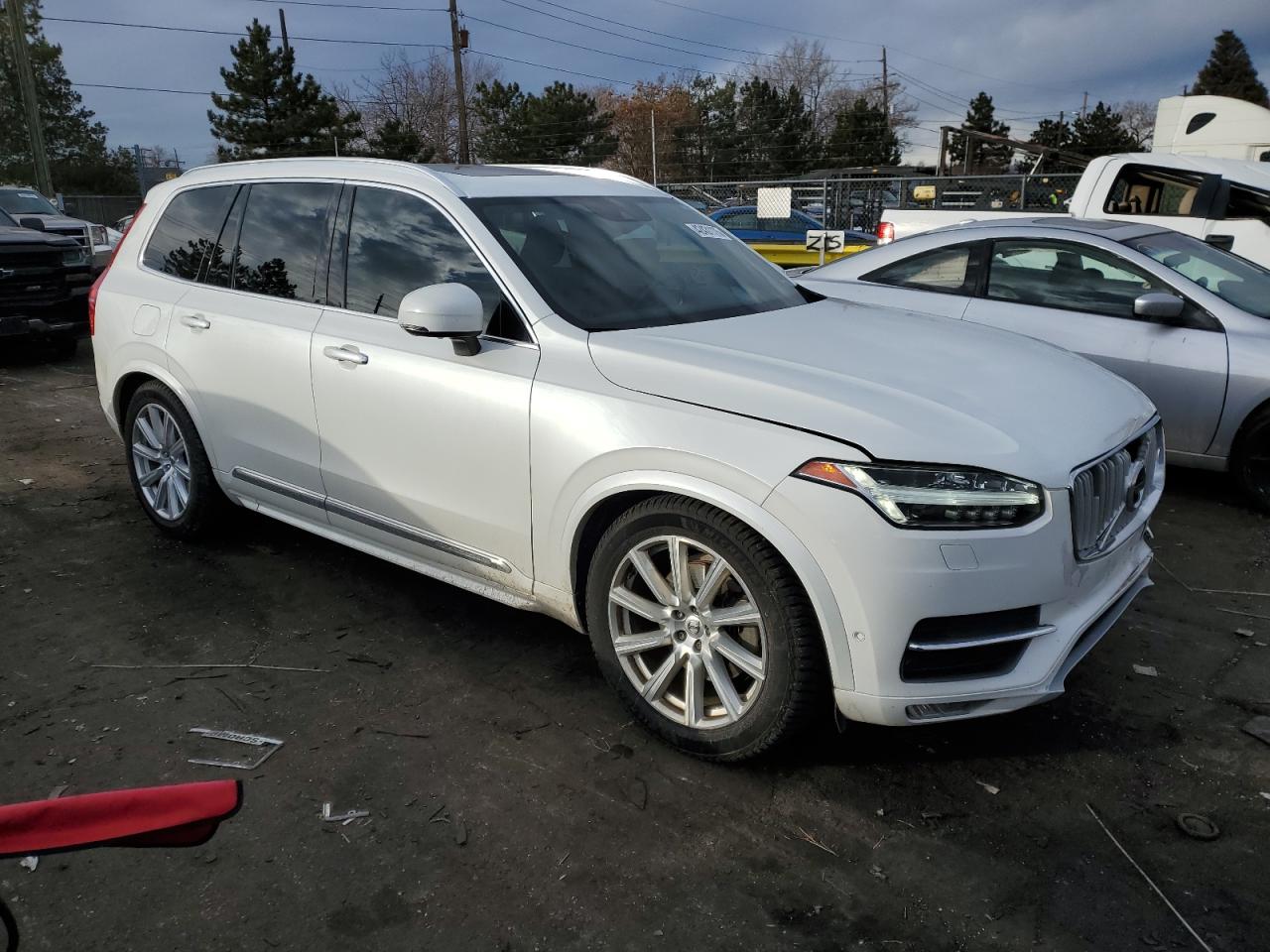 2016 Volvo XC90 - Image 4