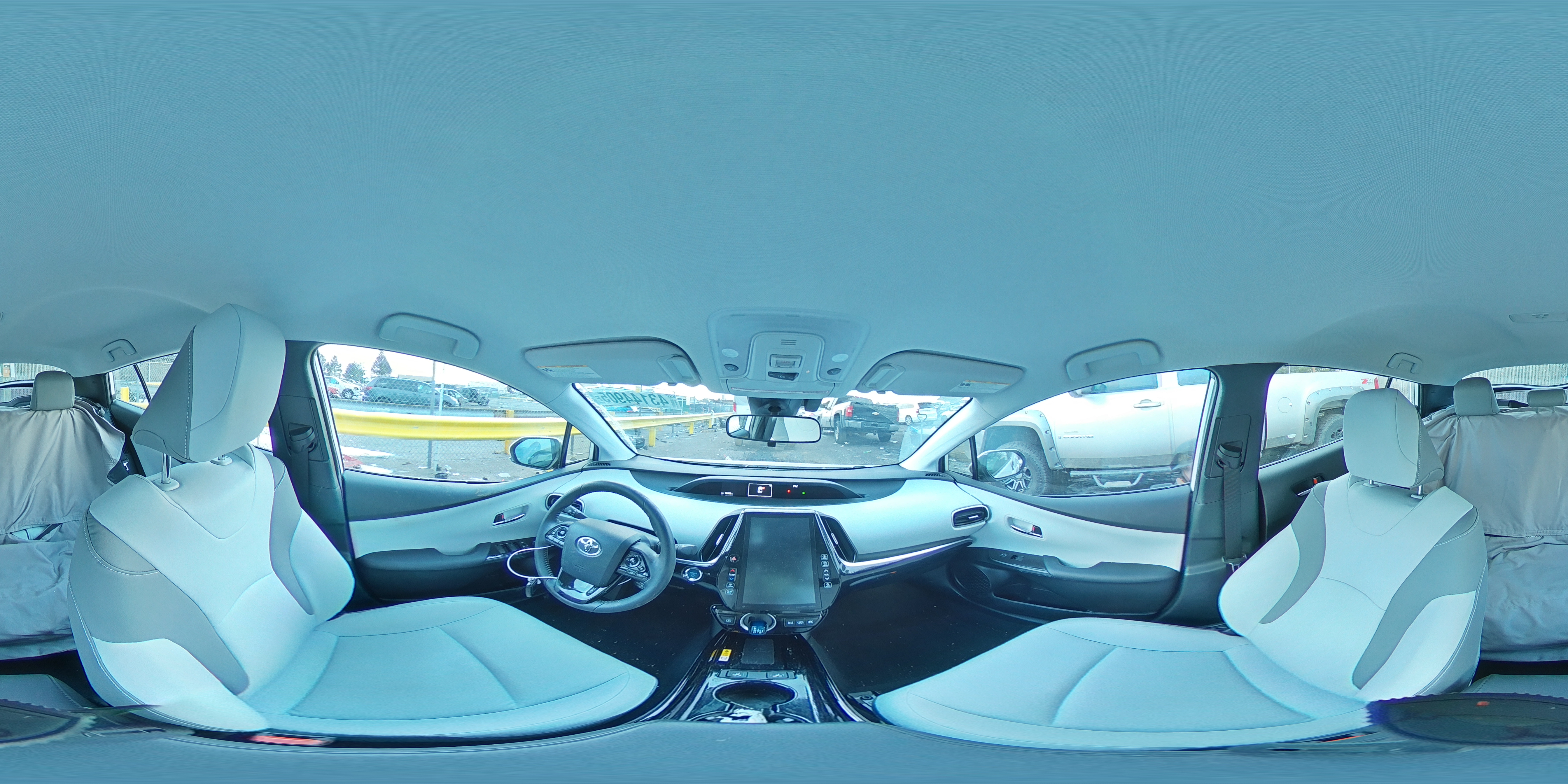 2022 Toyota Prius - Image 12