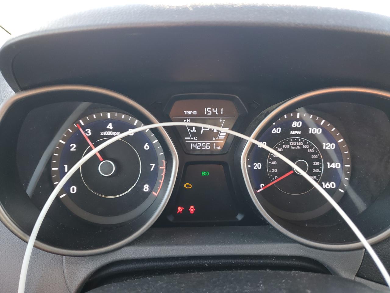 2016 Hyundai Elantra - Image 9