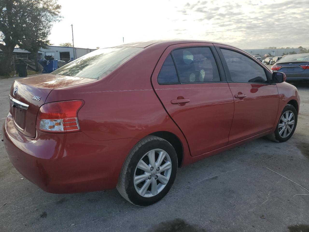 2009 Toyota Yaris - Image 3