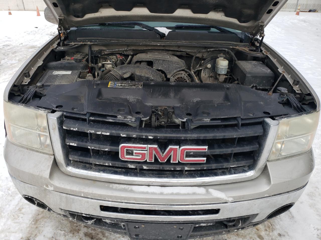 2009 GMC Sierra - Image 12