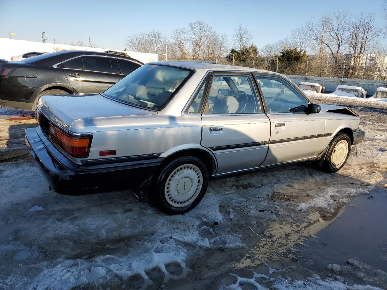 1990 Toyota Camry - Image 3