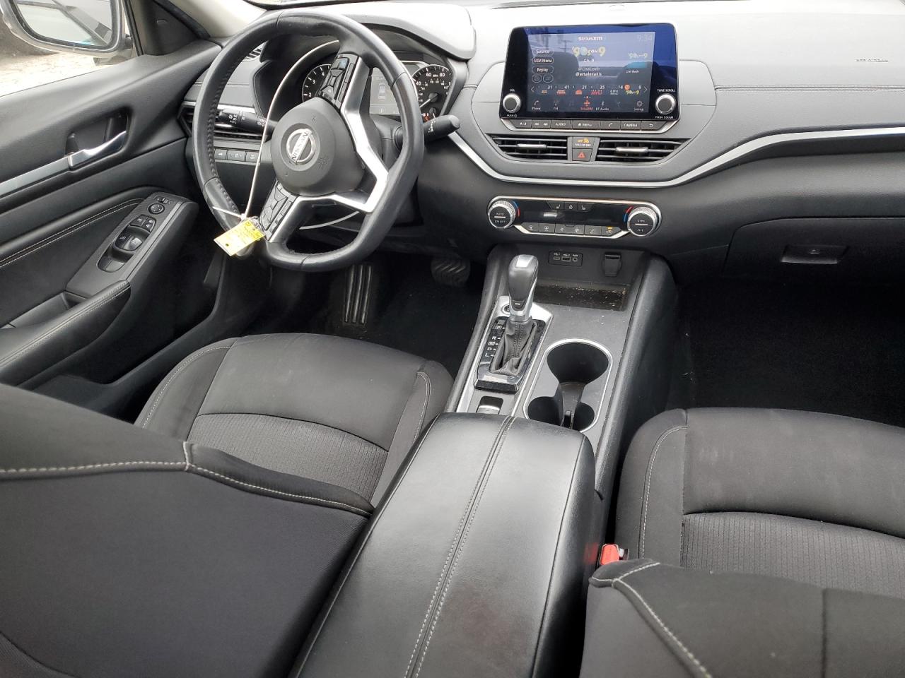 2019 Nissan Altima - Image 8