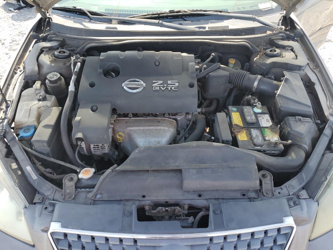 2005 Nissan Altima - Image 12