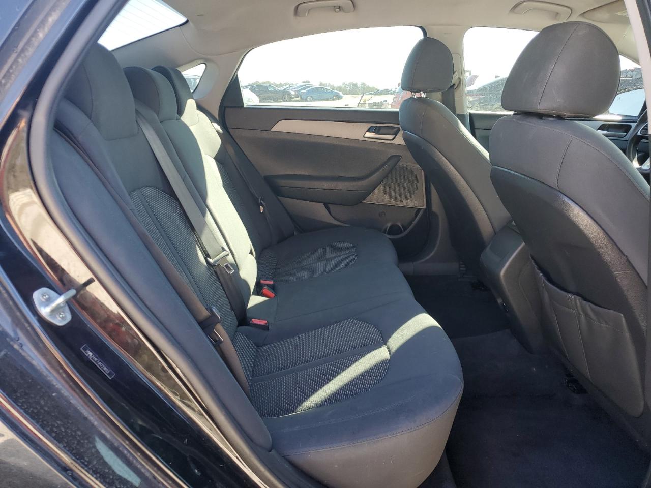 2018 Hyundai Sonata - Image 10