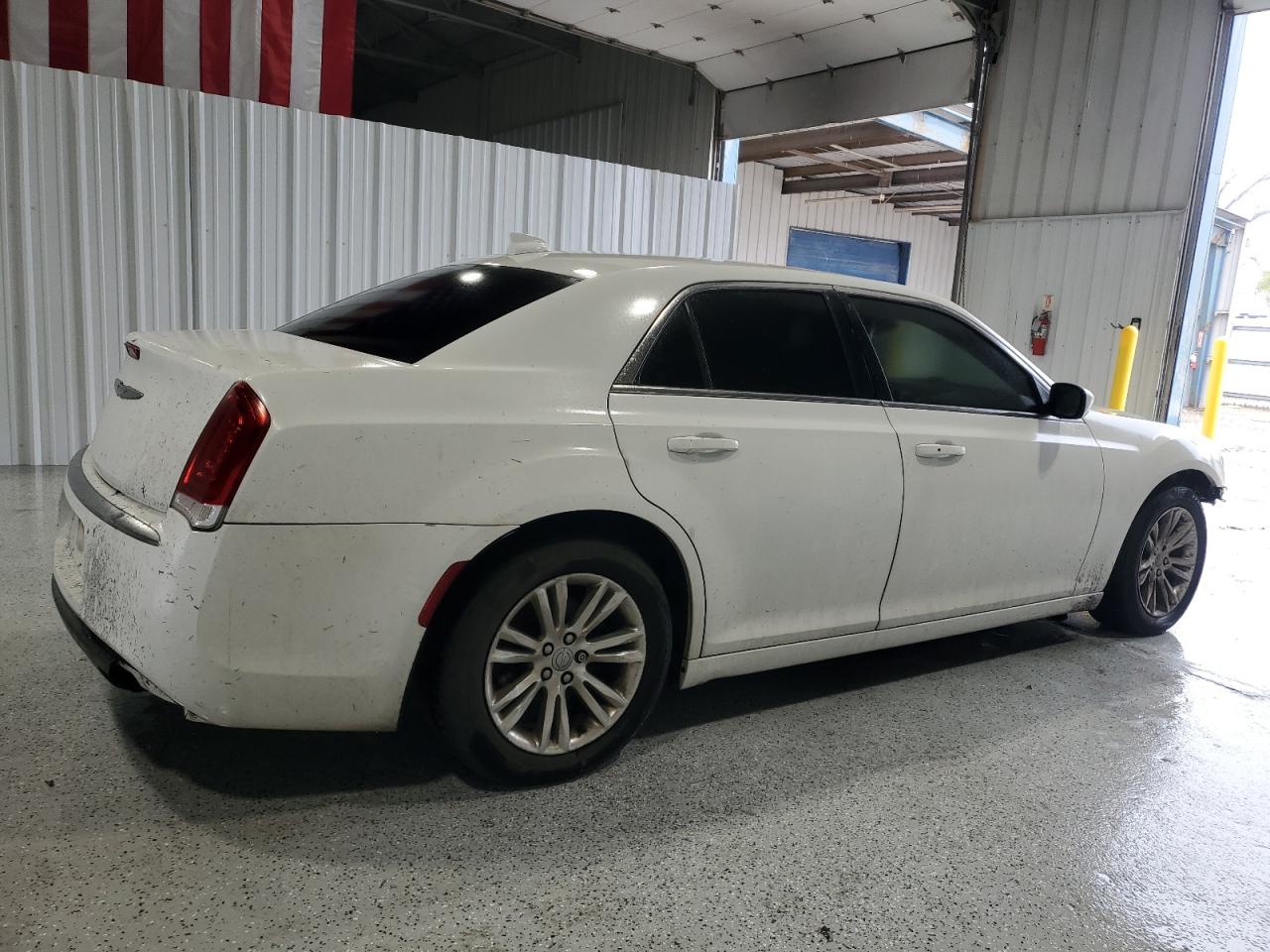 2017 Chrysler 300 - Image 3