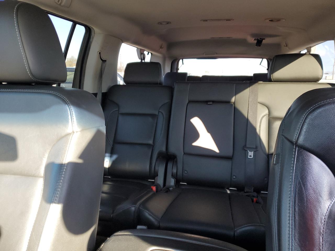 2018 Chevrolet Suburban C1500 Lt VIN: 1GNSCHKC7JR391108 Lot: 88301875