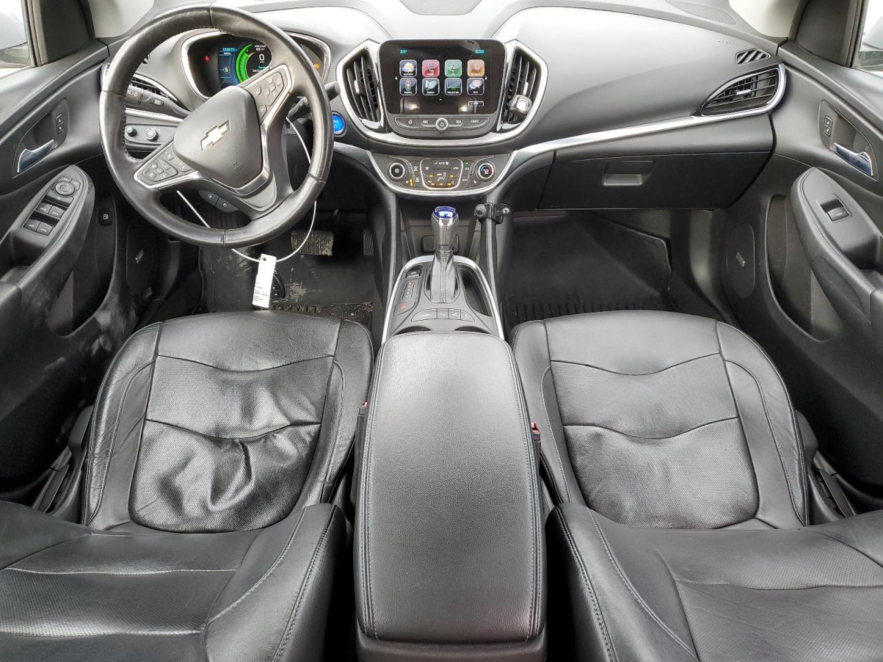 2017 Chevrolet Volt - Image 8