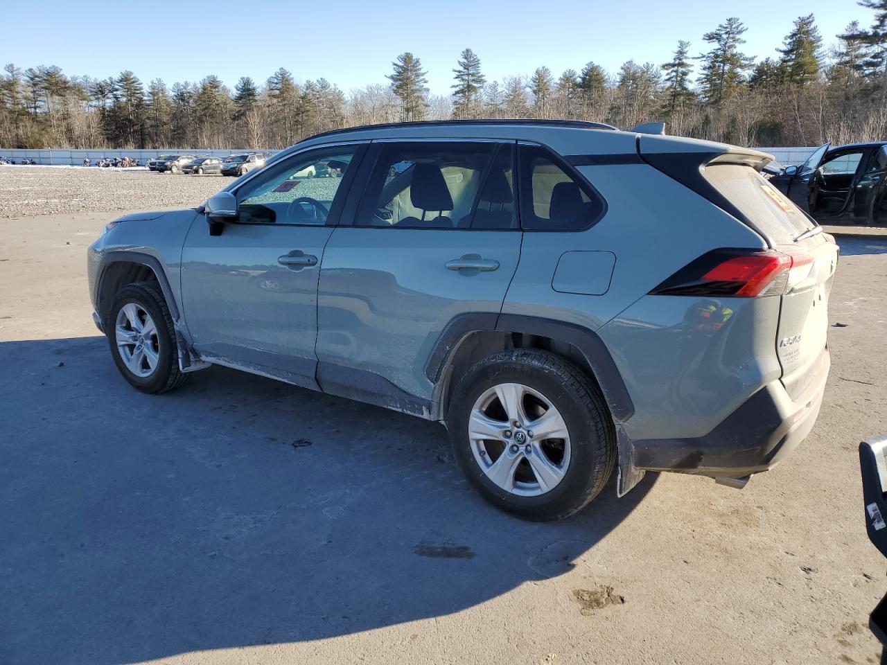 2019 Toyota RAV 4 - Image 2