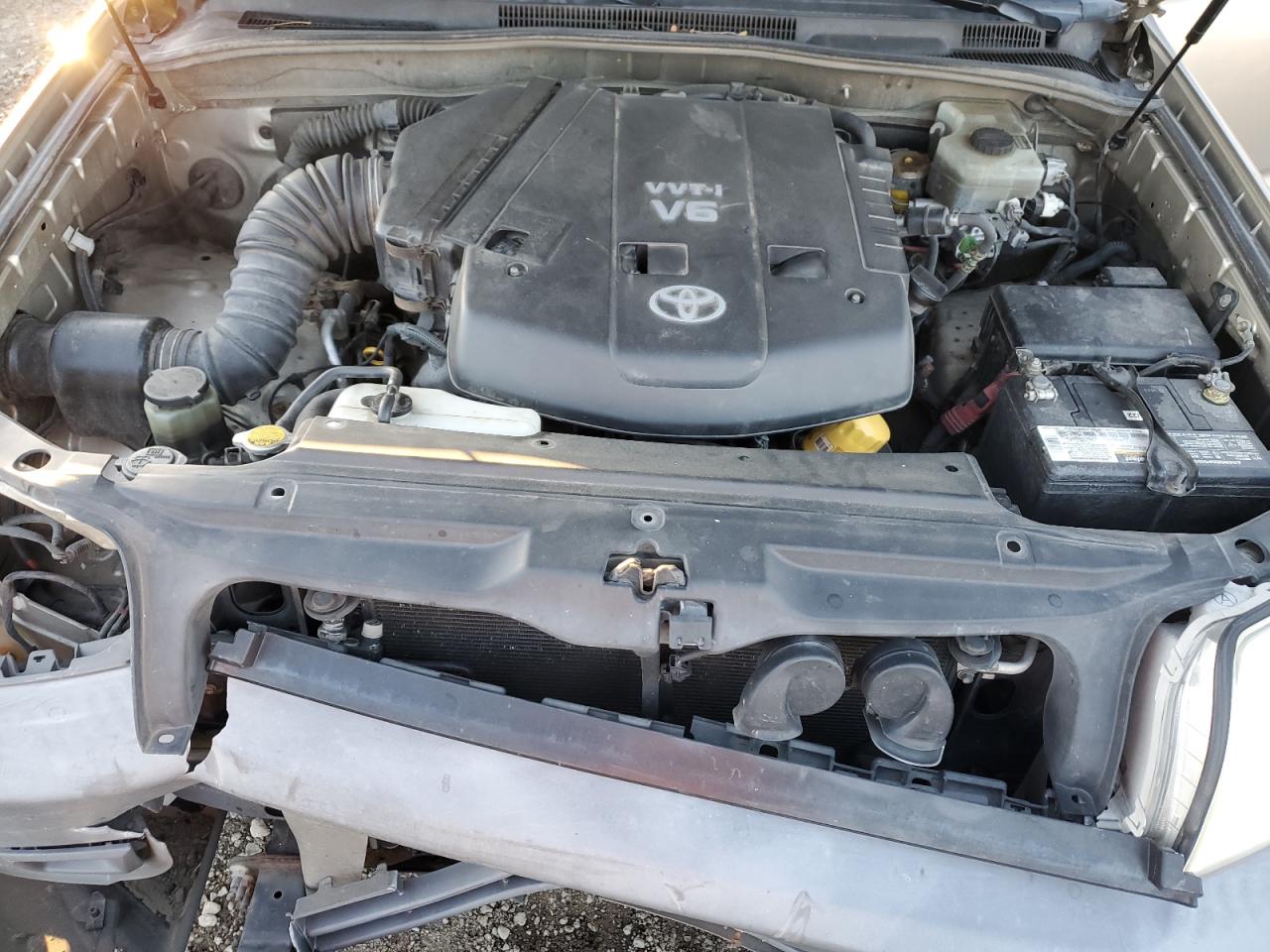 2003 Toyota 4Runner - Image 12