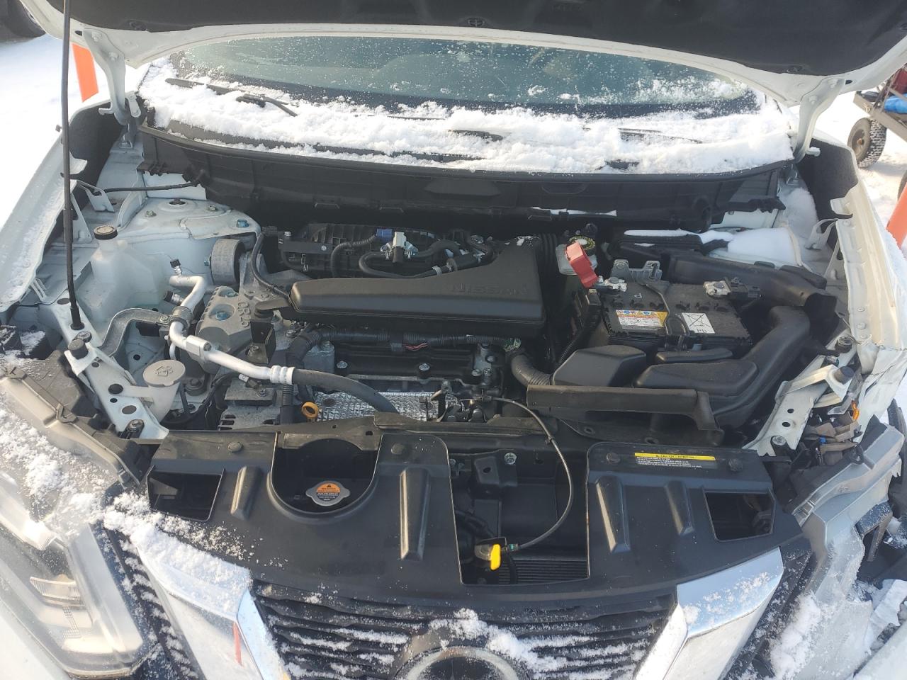 2018 Nissan Rogue - Image 12